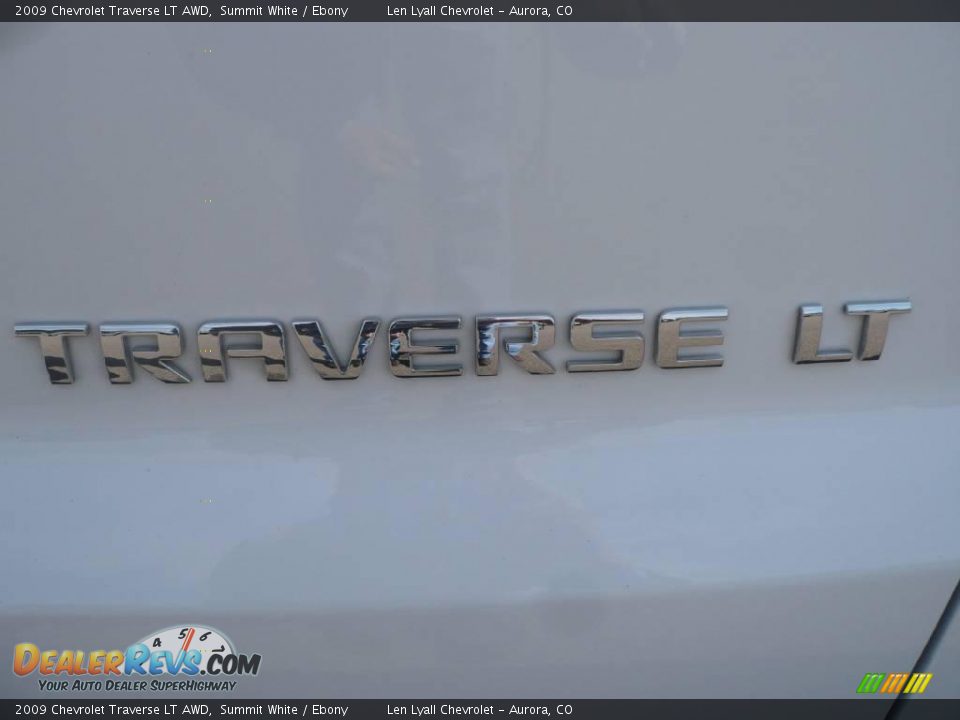 2009 Chevrolet Traverse LT AWD Summit White / Ebony Photo #13