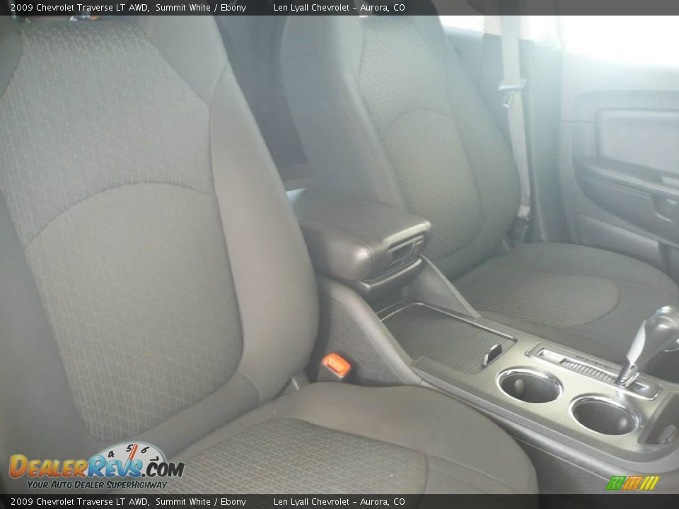 2009 Chevrolet Traverse LT AWD Summit White / Ebony Photo #14