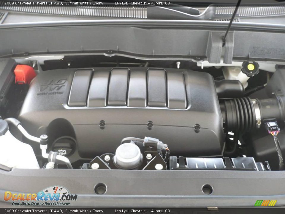 2009 Chevrolet Traverse LT AWD Summit White / Ebony Photo #22