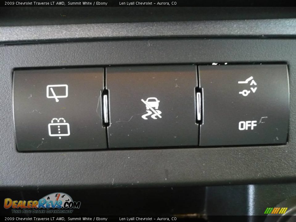 2009 Chevrolet Traverse LT AWD Summit White / Ebony Photo #29