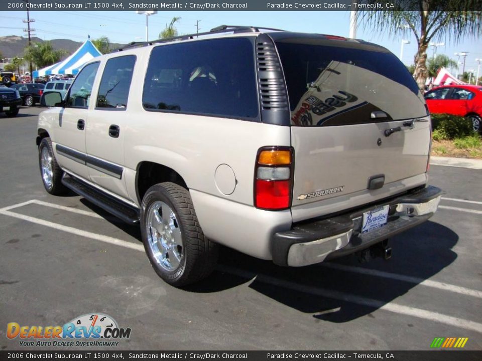 2006 Chevrolet Suburban LT 1500 4x4 Sandstone Metallic / Gray/Dark Charcoal Photo #2
