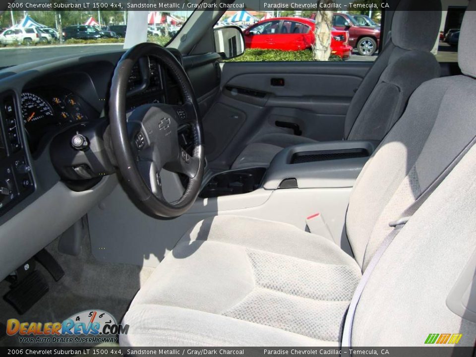 2006 Chevrolet Suburban LT 1500 4x4 Sandstone Metallic / Gray/Dark Charcoal Photo #9