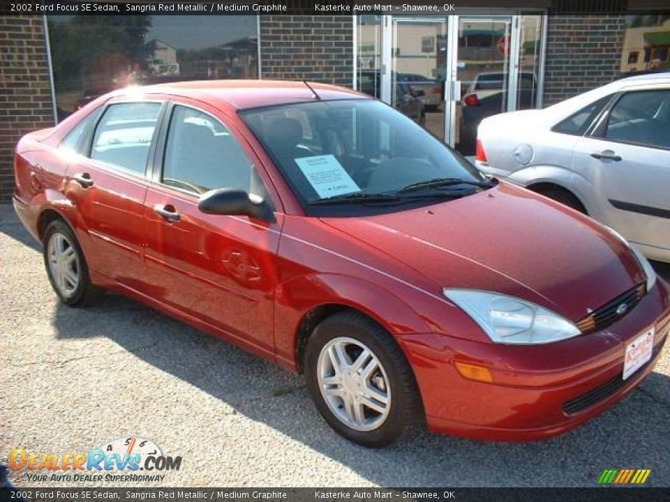 2002 Ford Focus SE Sedan Sangria Red Metallic / Medium Graphite Photo #1