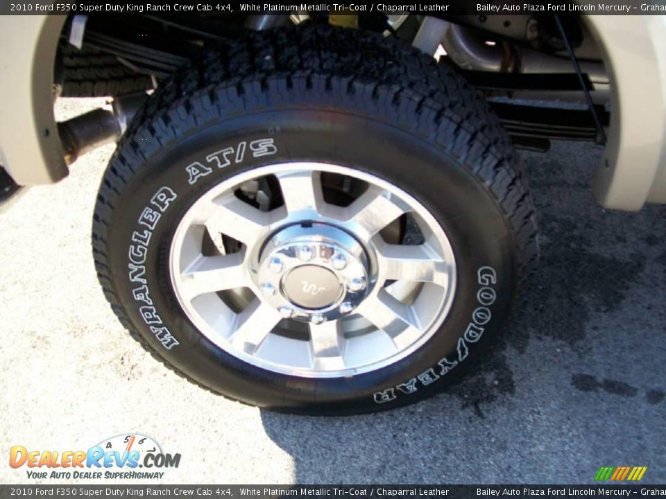 2010 Ford F350 Super Duty King Ranch Crew Cab 4x4 White Platinum Metallic Tri-Coat / Chaparral Leather Photo #8