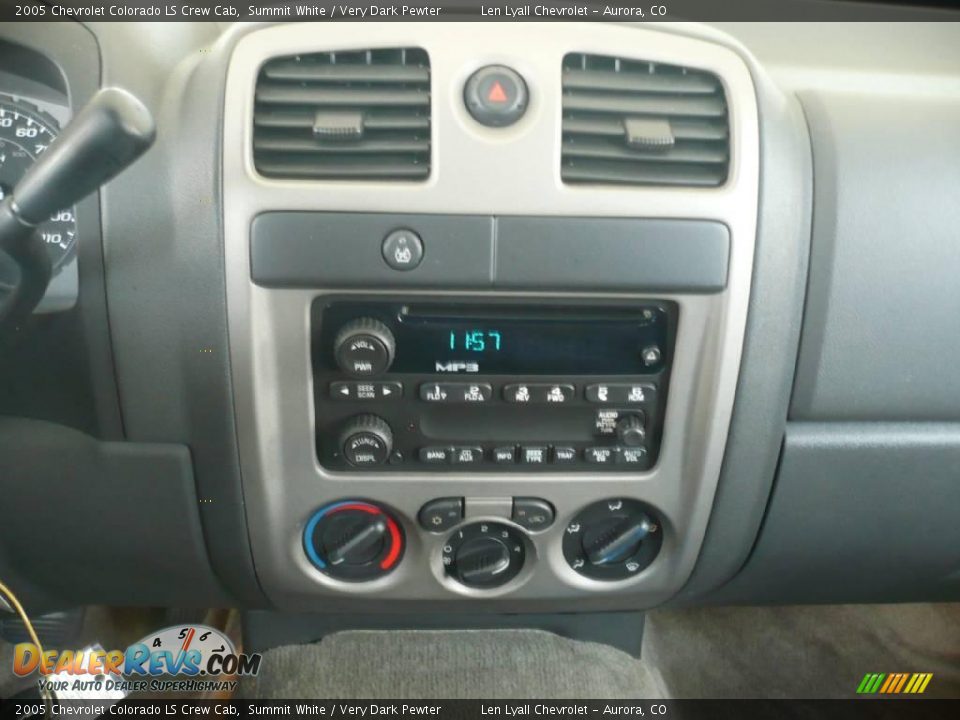 2005 Chevrolet Colorado LS Crew Cab Summit White / Very Dark Pewter Photo #17