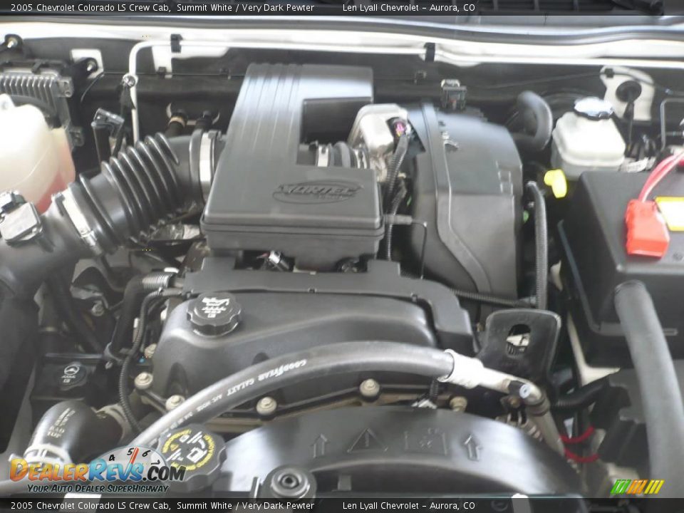 2005 Chevrolet Colorado LS Crew Cab Summit White / Very Dark Pewter Photo #19