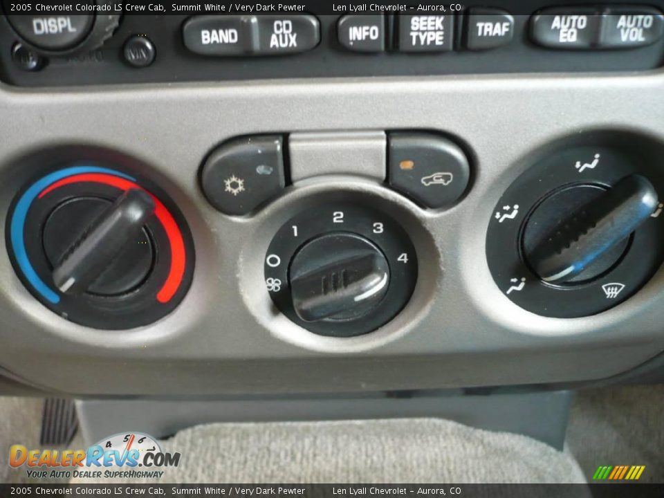 2005 Chevrolet Colorado LS Crew Cab Summit White / Very Dark Pewter Photo #25