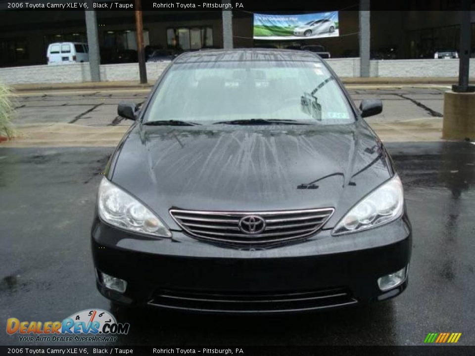 2006 Toyota Camry XLE V6 Black / Taupe Photo #7