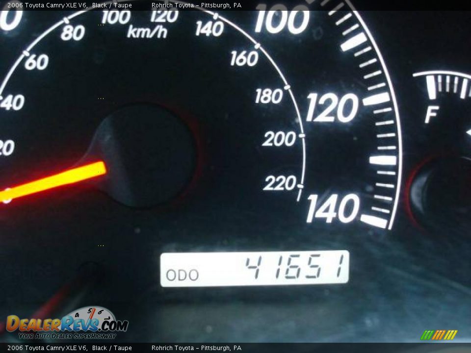2006 Toyota Camry XLE V6 Black / Taupe Photo #20