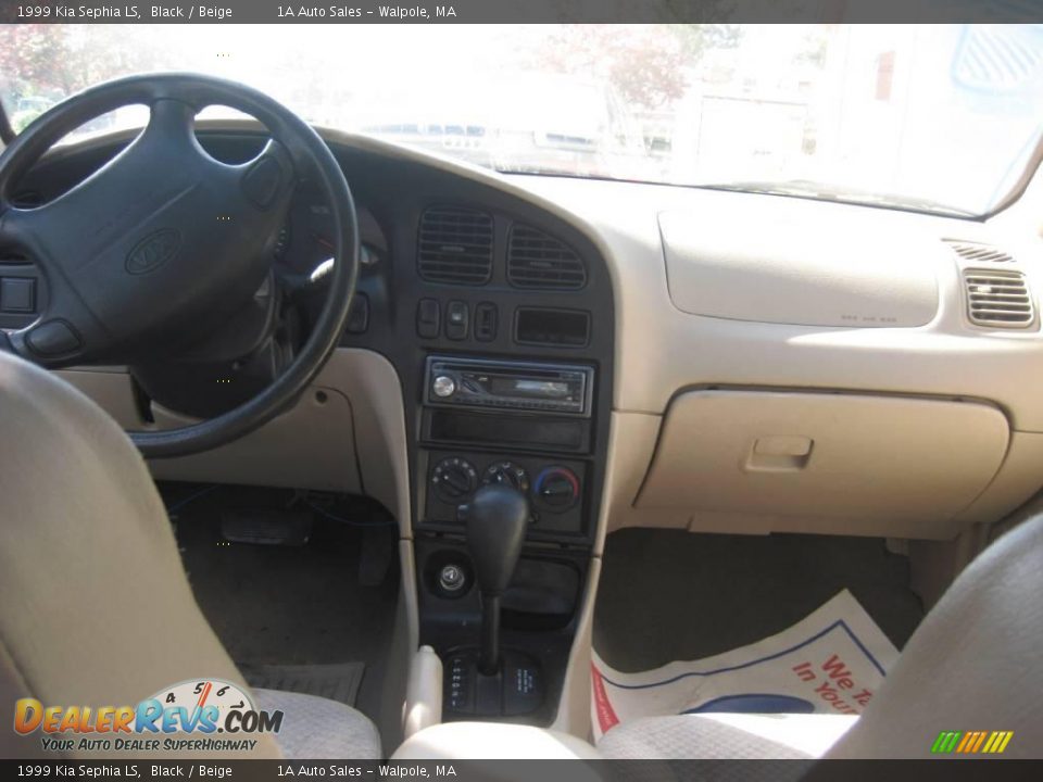 1999 Kia Sephia LS Black / Beige Photo #5