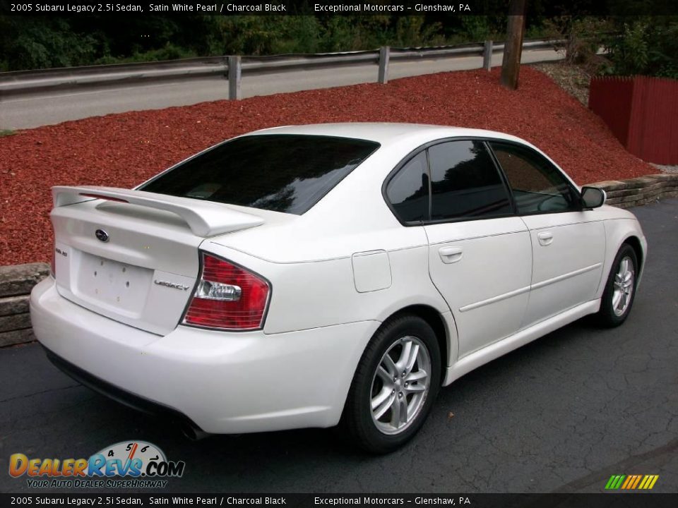 2005 Subaru Legacy 2.5i Sedan Satin White Pearl / Charcoal Black Photo #7