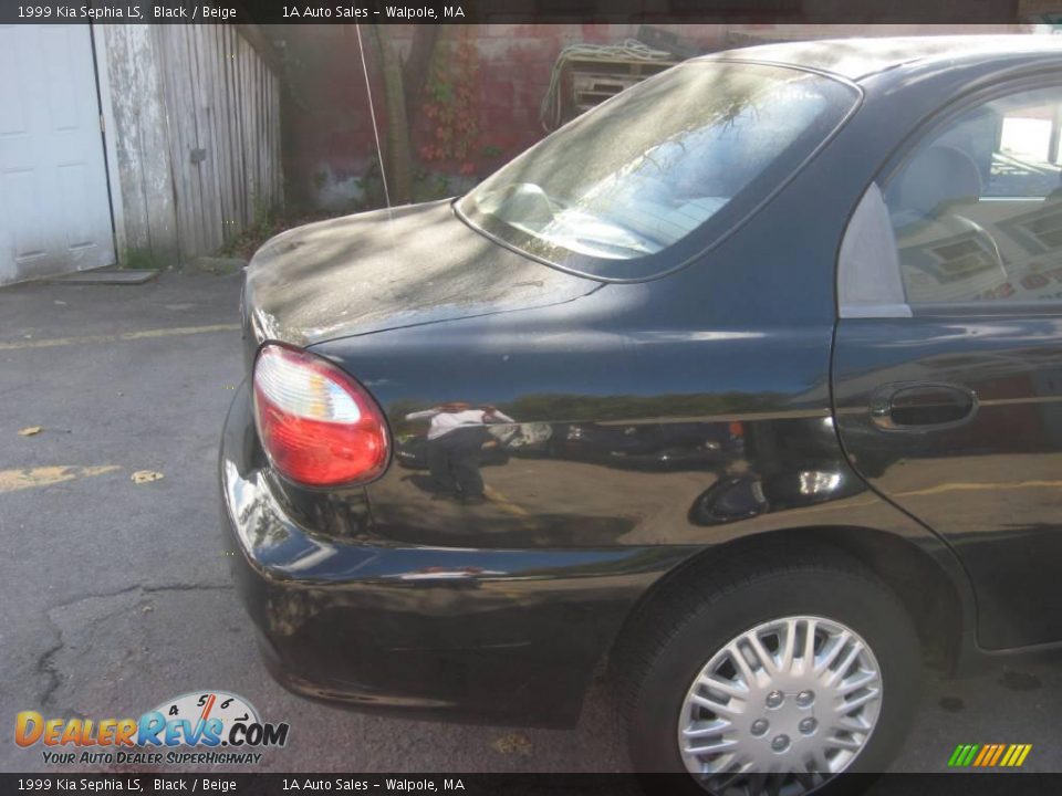 1999 Kia Sephia LS Black / Beige Photo #14