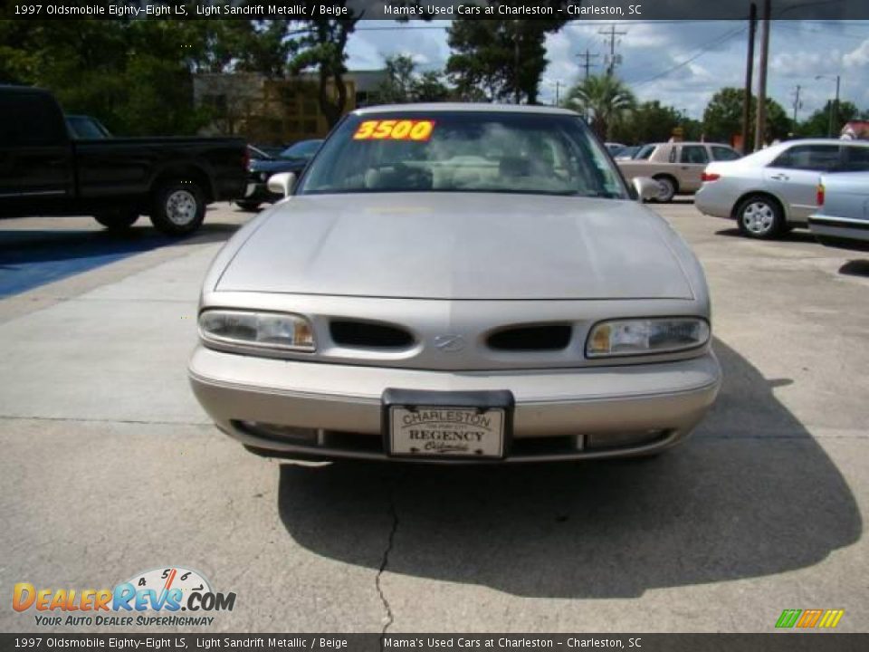 1997 Oldsmobile Eighty-Eight LS Light Sandrift Metallic / Beige Photo #3