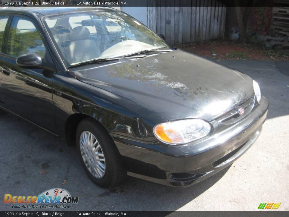 1999 Kia Sephia LS Black / Beige Photo #17