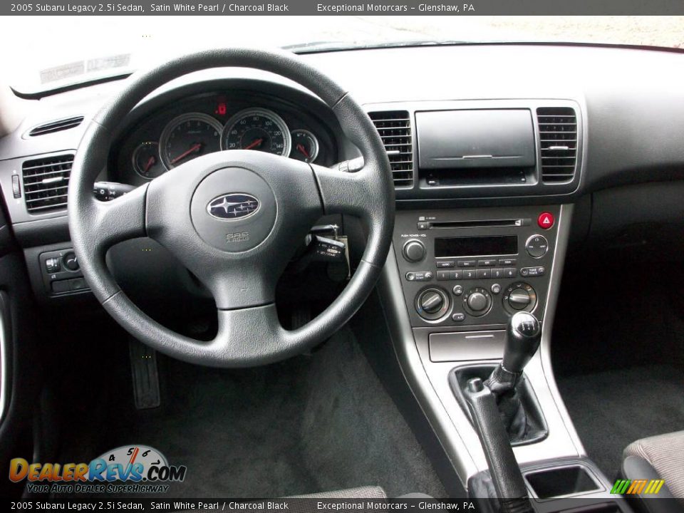 2005 Subaru Legacy 2.5i Sedan Satin White Pearl / Charcoal Black Photo #14