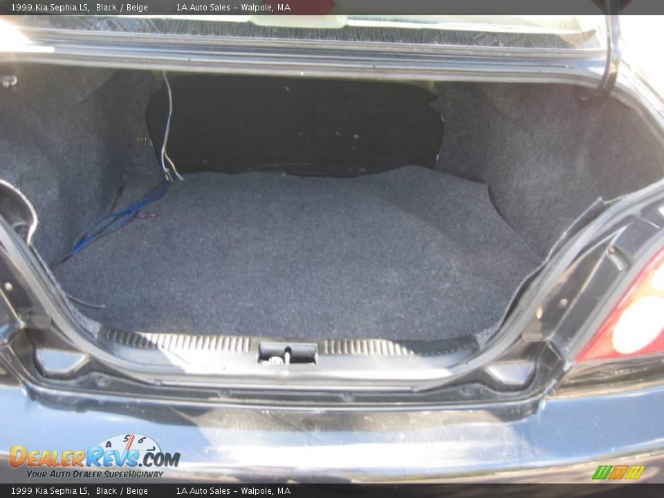 1999 Kia Sephia LS Black / Beige Photo #20