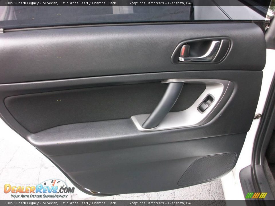 2005 Subaru Legacy 2.5i Sedan Satin White Pearl / Charcoal Black Photo #21