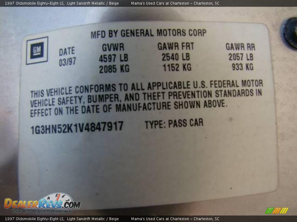 1997 Oldsmobile Eighty-Eight LS Light Sandrift Metallic / Beige Photo #19