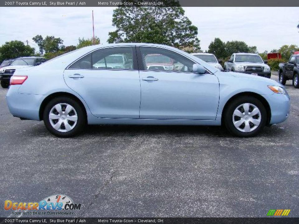 2007 Toyota Camry LE Sky Blue Pearl / Ash Photo #2