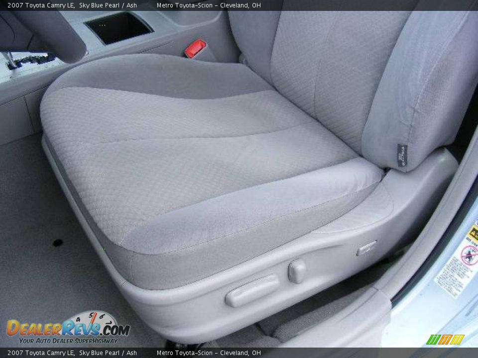 2007 Toyota Camry LE Sky Blue Pearl / Ash Photo #10