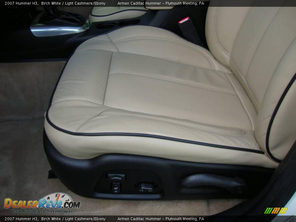 2007 Hummer H3 Birch White / Light Cashmere/Ebony Photo #16
