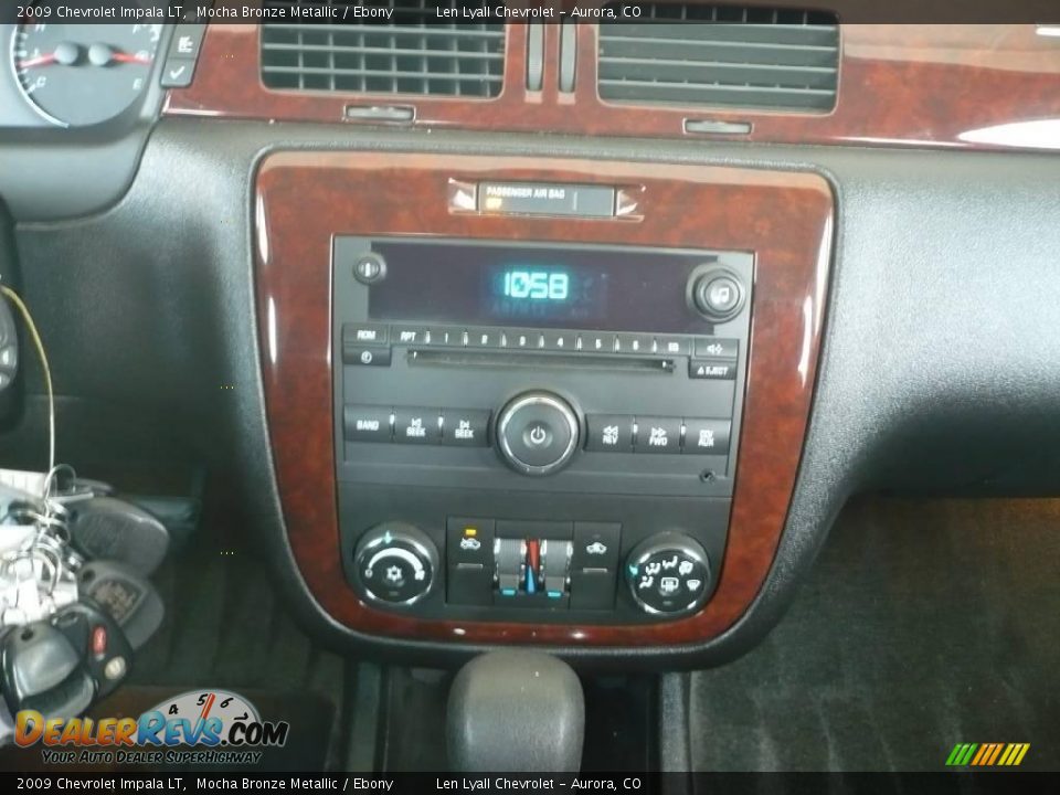 2009 Chevrolet Impala LT Mocha Bronze Metallic / Ebony Photo #17