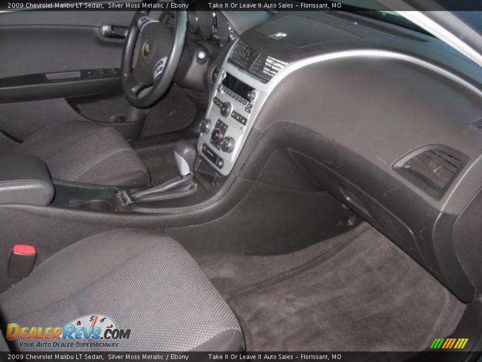 2009 Chevrolet Malibu LT Sedan Silver Moss Metallic / Ebony Photo #7