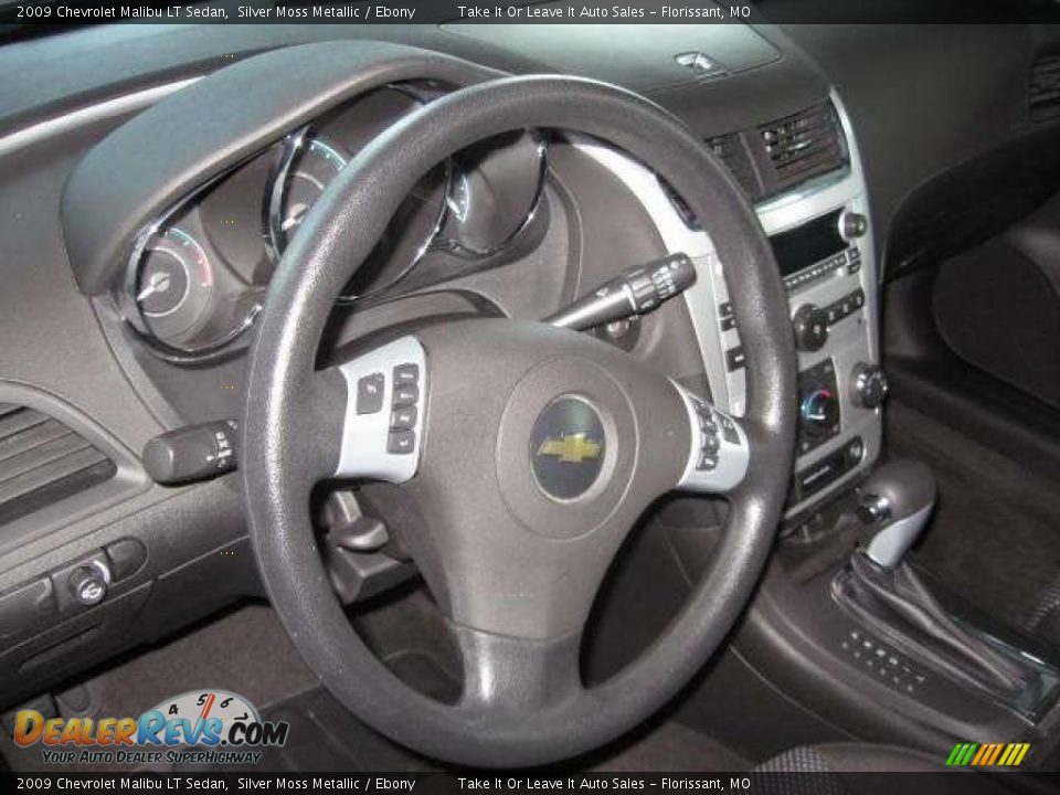 2009 Chevrolet Malibu LT Sedan Silver Moss Metallic / Ebony Photo #16