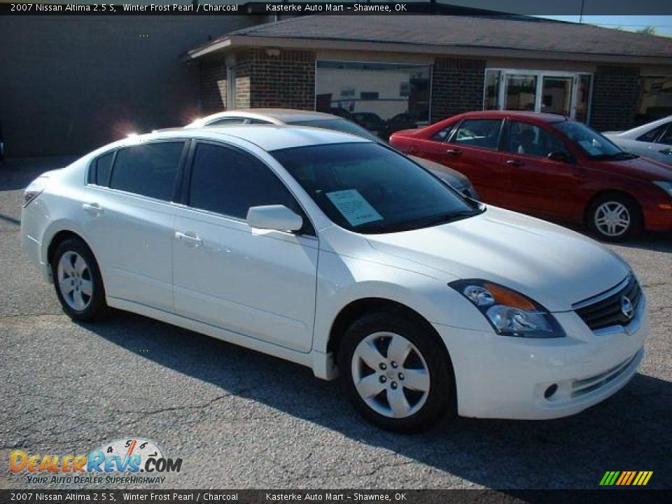2007 Nissan Altima 2.5 S Winter Frost Pearl / Charcoal Photo #3