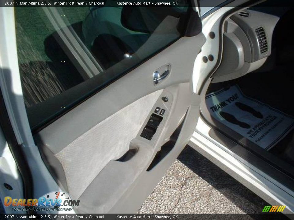 2007 Nissan Altima 2.5 S Winter Frost Pearl / Charcoal Photo #8
