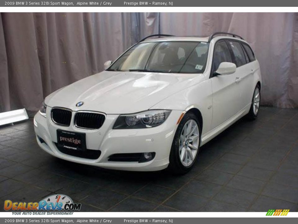 2009 BMW 3 Series 328i Sport Wagon Alpine White / Grey Photo #1