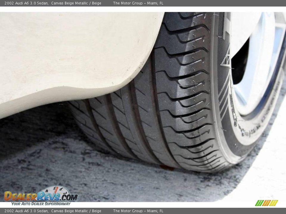 2002 Audi A6 3.0 Sedan Canvas Beige Metallic / Beige Photo #24