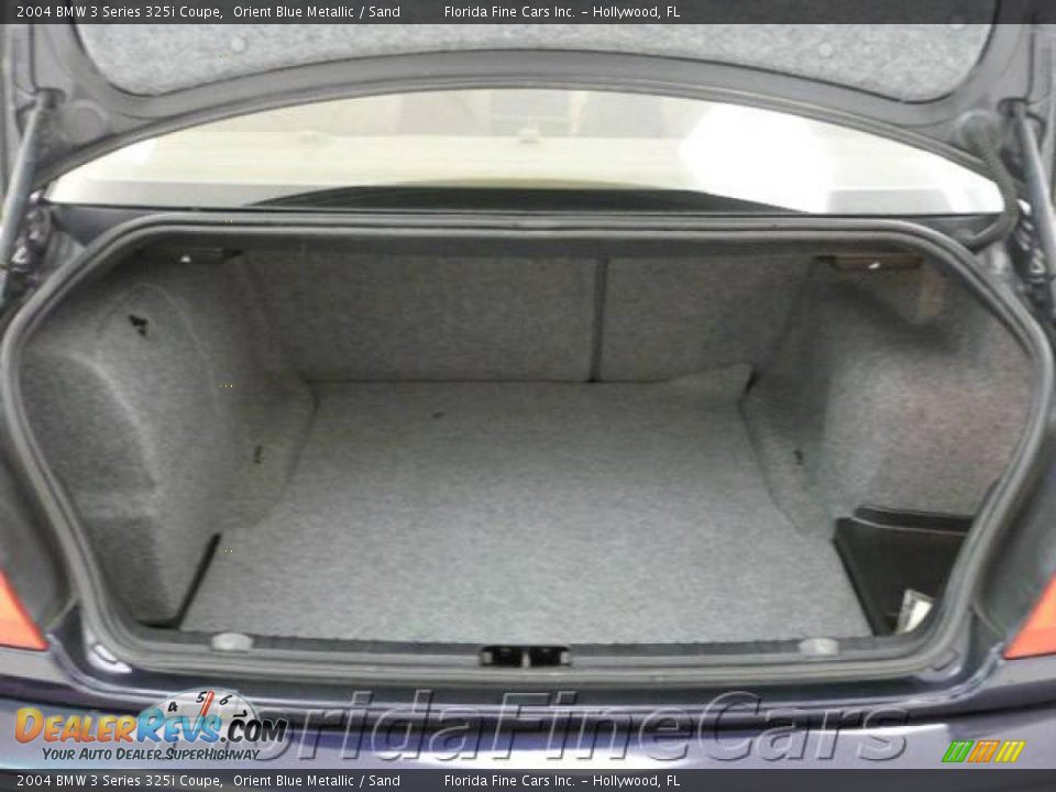 2004 BMW 3 Series 325i Coupe Orient Blue Metallic / Sand Photo #10
