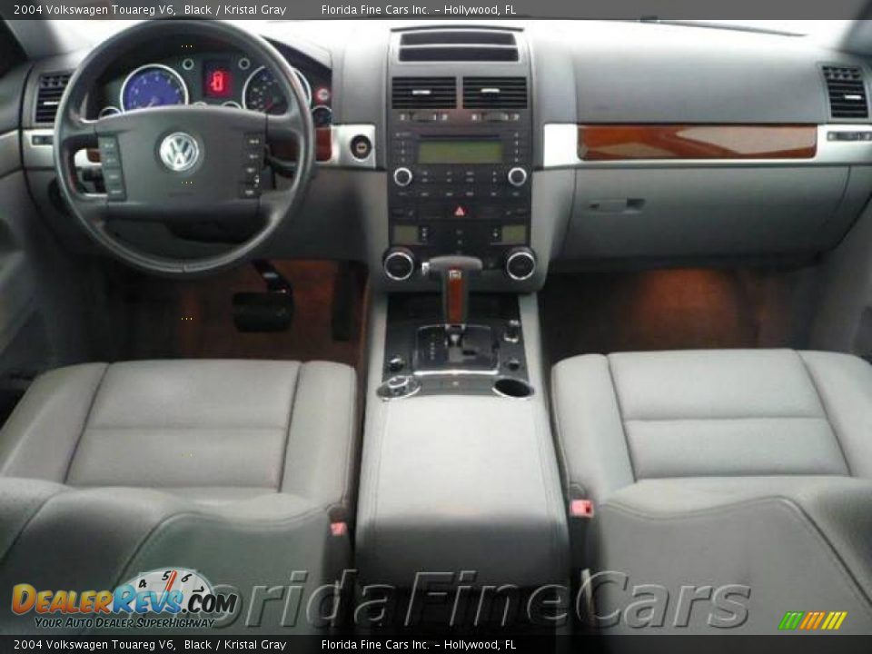 2004 Volkswagen Touareg V6 Black / Kristal Gray Photo #16