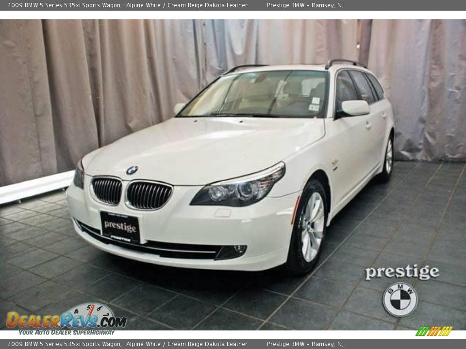 2009 BMW 5 Series 535xi Sports Wagon Alpine White / Cream Beige Dakota Leather Photo #1