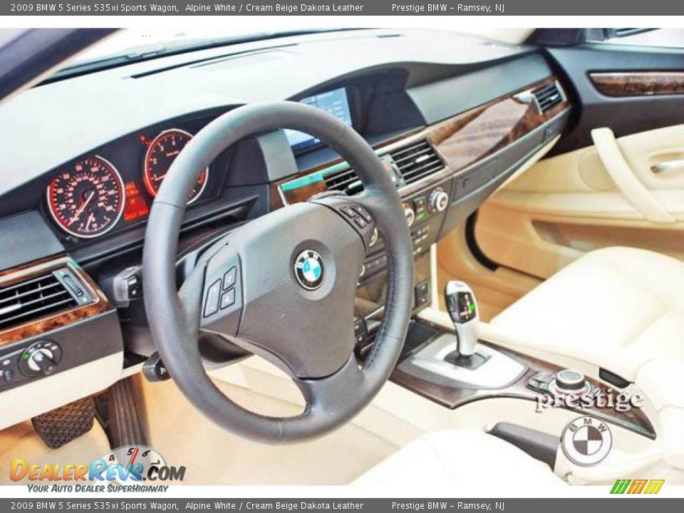 2009 BMW 5 Series 535xi Sports Wagon Alpine White / Cream Beige Dakota Leather Photo #4