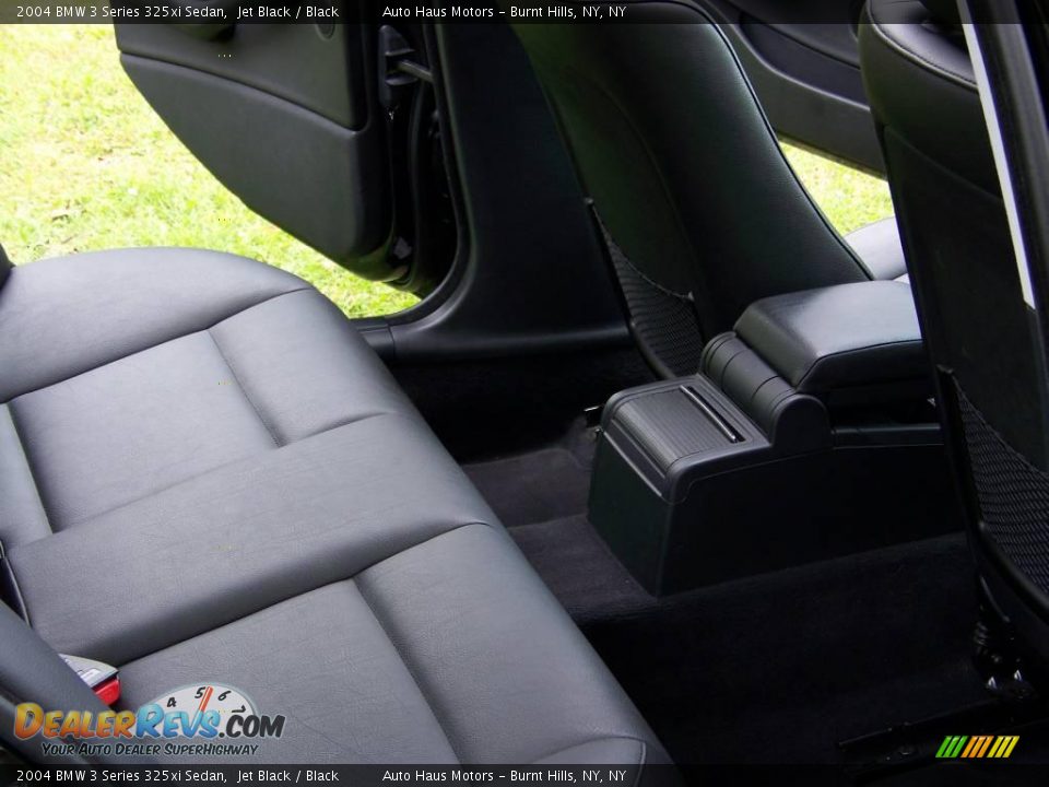 2004 BMW 3 Series 325xi Sedan Jet Black / Black Photo #21