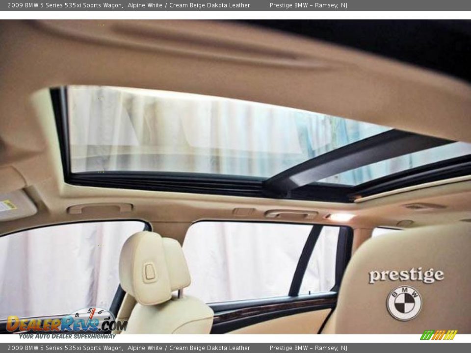 2009 BMW 5 Series 535xi Sports Wagon Alpine White / Cream Beige Dakota Leather Photo #7