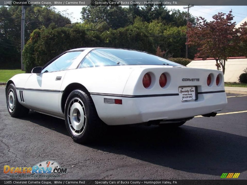 1985 Chevrolet Corvette Coupe White / Carmine Red Photo #10