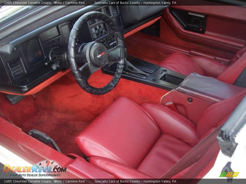 1985 Chevrolet Corvette Coupe White / Carmine Red Photo #25