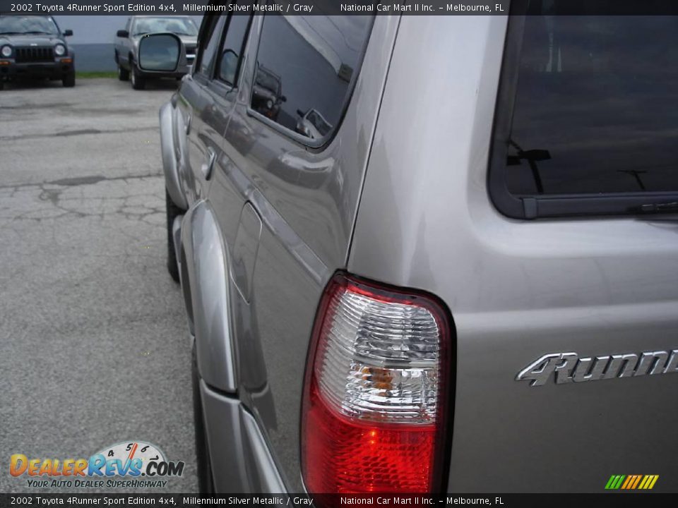 2002 Toyota 4Runner Sport Edition 4x4 Millennium Silver Metallic / Gray Photo #9