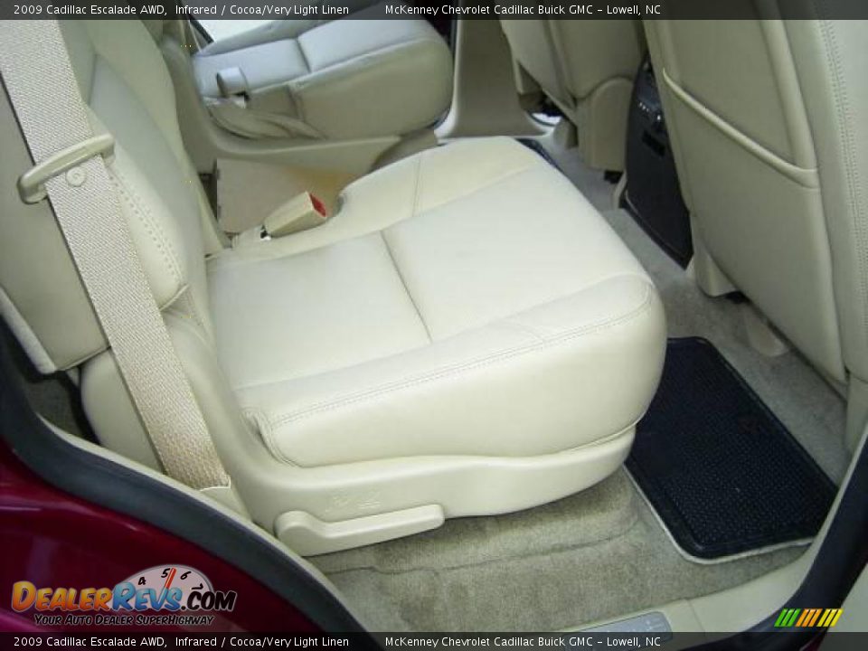 2009 Cadillac Escalade AWD Infrared / Cocoa/Very Light Linen Photo #12