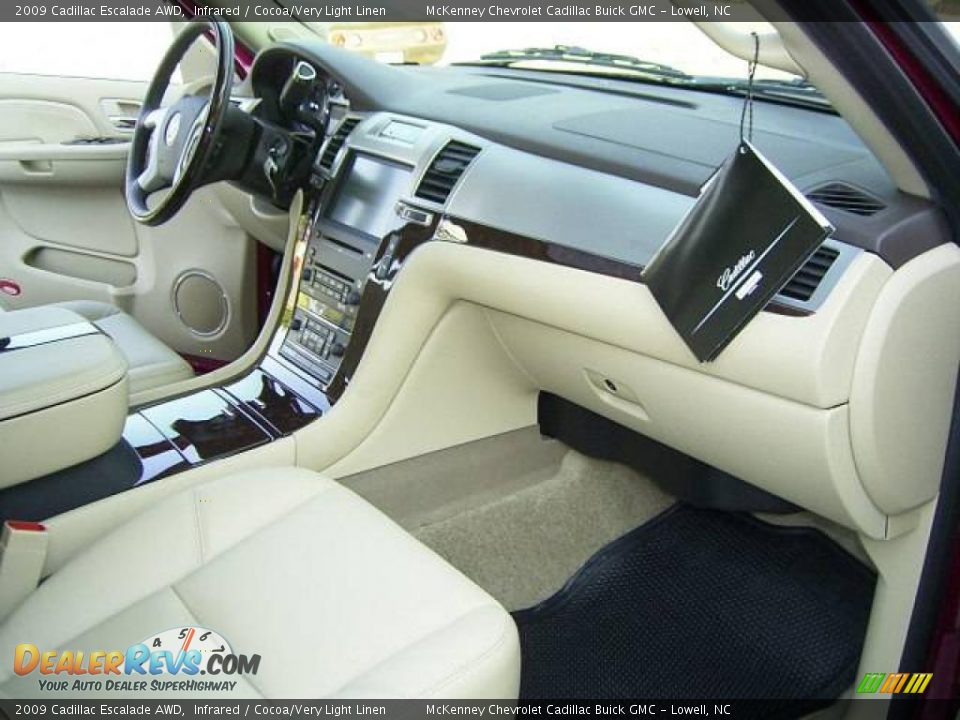 2009 Cadillac Escalade AWD Infrared / Cocoa/Very Light Linen Photo #15