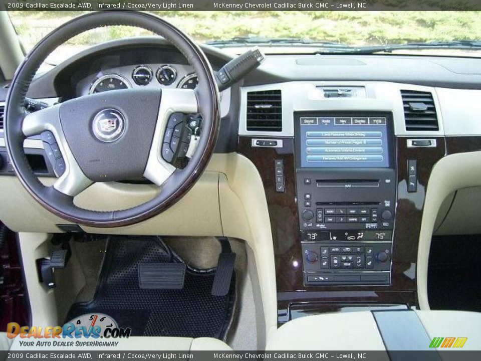 2009 Cadillac Escalade AWD Infrared / Cocoa/Very Light Linen Photo #18