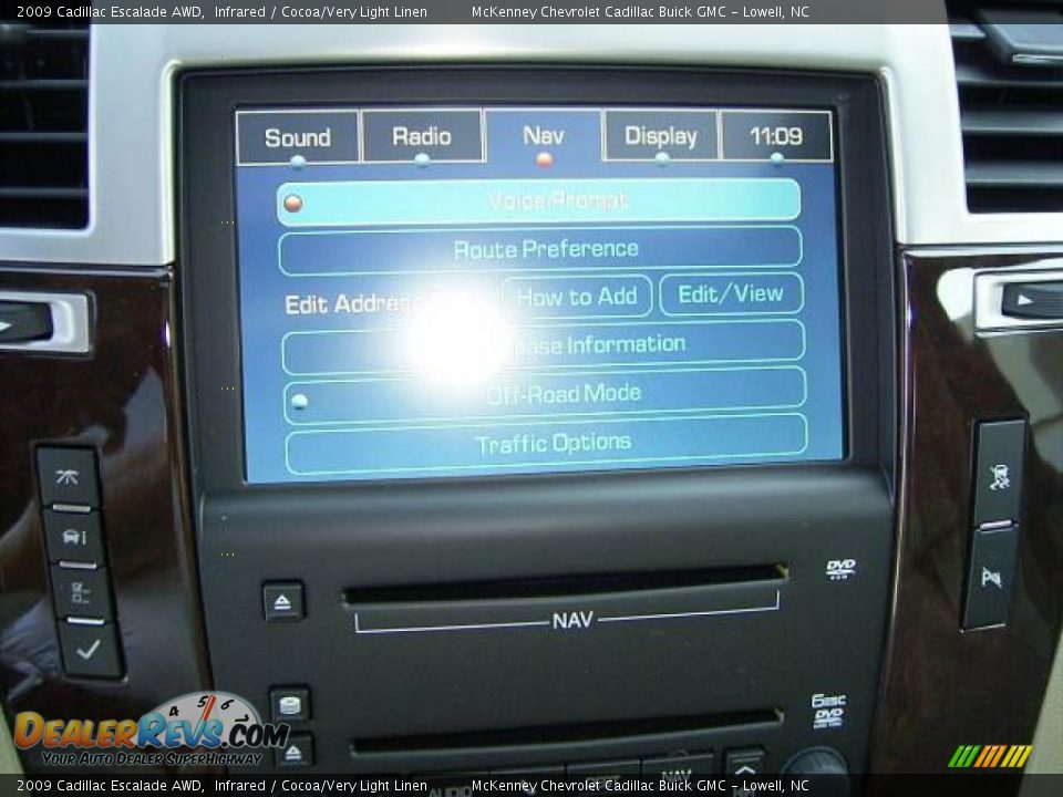 2009 Cadillac Escalade AWD Infrared / Cocoa/Very Light Linen Photo #24
