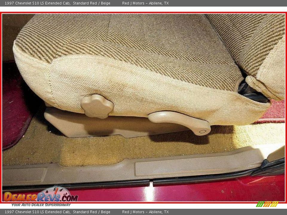 1997 Chevrolet S10 LS Extended Cab Standard Red / Beige Photo #13