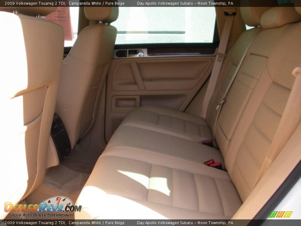 2009 Volkswagen Touareg 2 TDI Campanella White / Pure Beige Photo #10