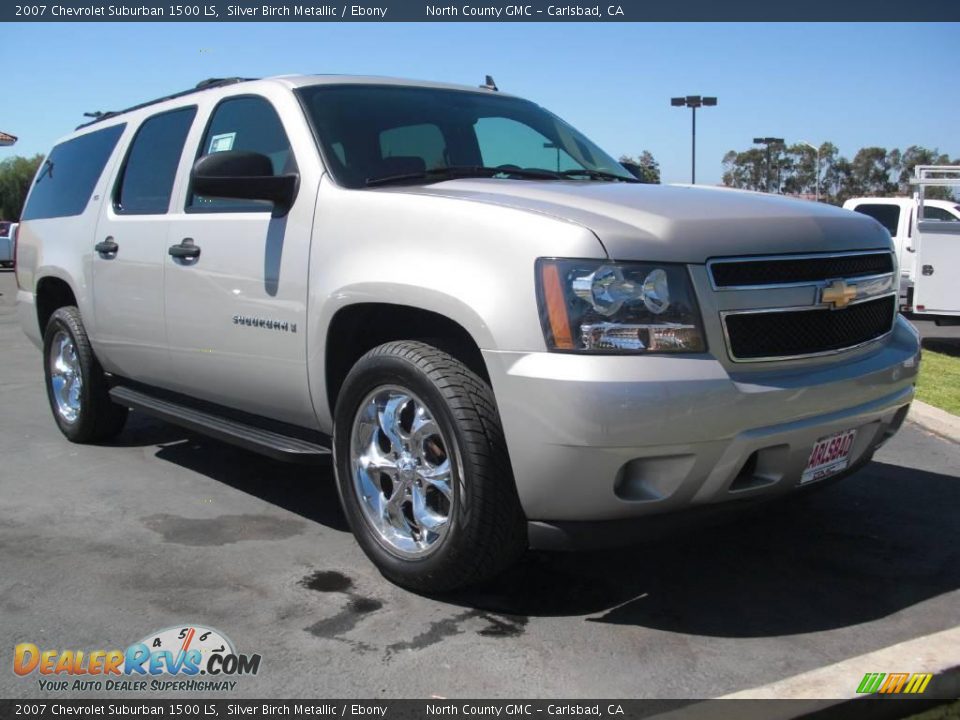 2007 Chevrolet Suburban 1500 LS Silver Birch Metallic / Ebony Photo #1