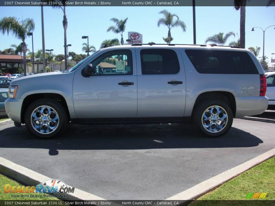 2007 Chevrolet Suburban 1500 LS Silver Birch Metallic / Ebony Photo #4