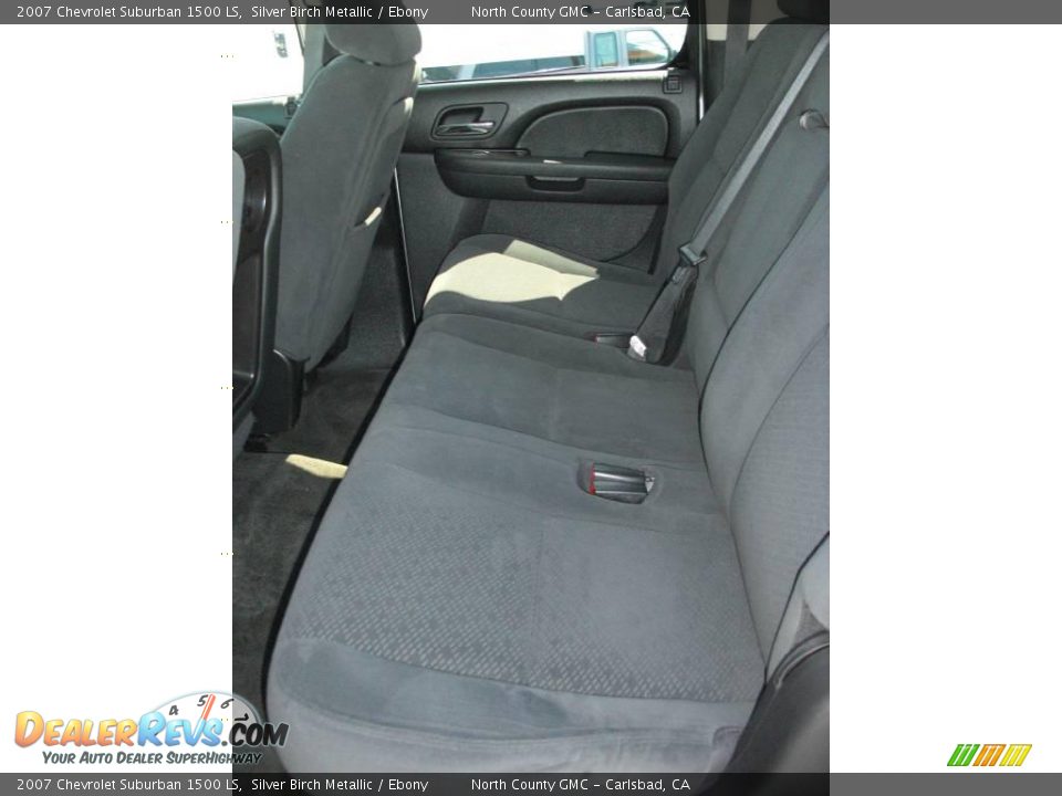 2007 Chevrolet Suburban 1500 LS Silver Birch Metallic / Ebony Photo #27